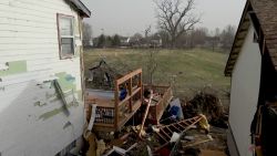 New Recording-esv2-90p-bg-10p.00_00_14_27.Still001.jpg