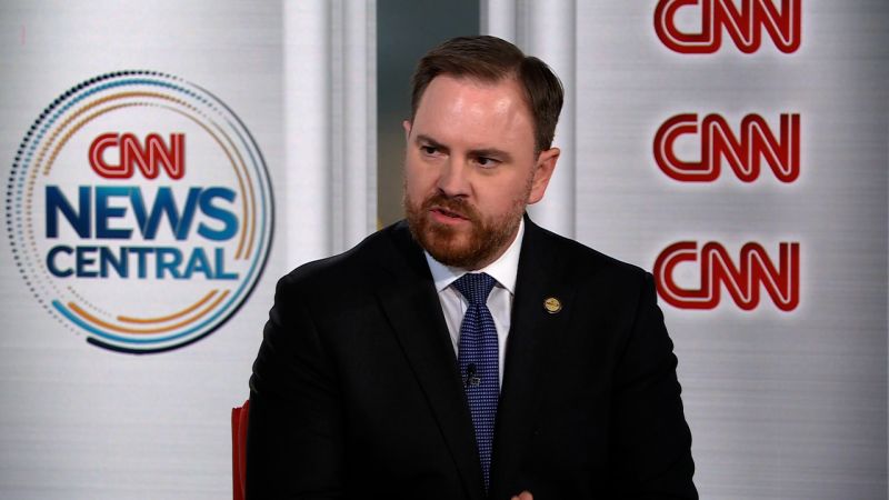 ‘Tomorrow will be less safe than today’: Nat’l Air Traffic Controllers Association president warns about ongoing shutdown