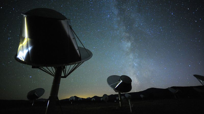 La misteriosa y rápida explosión de radio actúa como un silbido de planeo celestial.