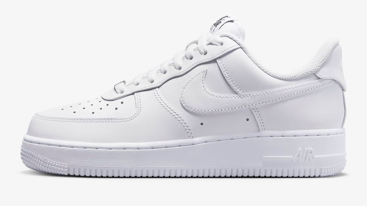 Nike Air Force 1 '07 EasyOn Women's Shoes.jpg