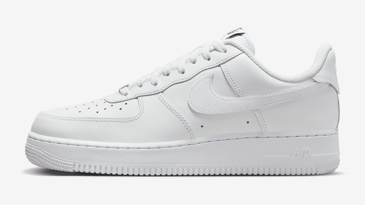 Nike Air Force 1 '07 EasyOn .png