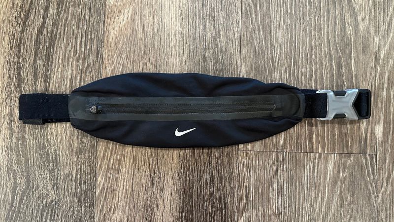 Nike running best sale hip bag