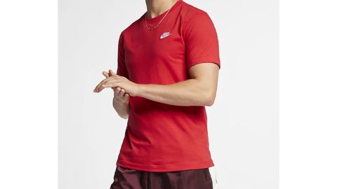 nike-Sportswear-Club-Men's-T-Shirt-productcard-cnnu.jpg