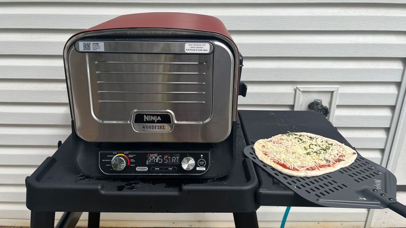 Ninja WoodFire Pizza - Realtime cooking - Grilling Wood Fire pizzas 