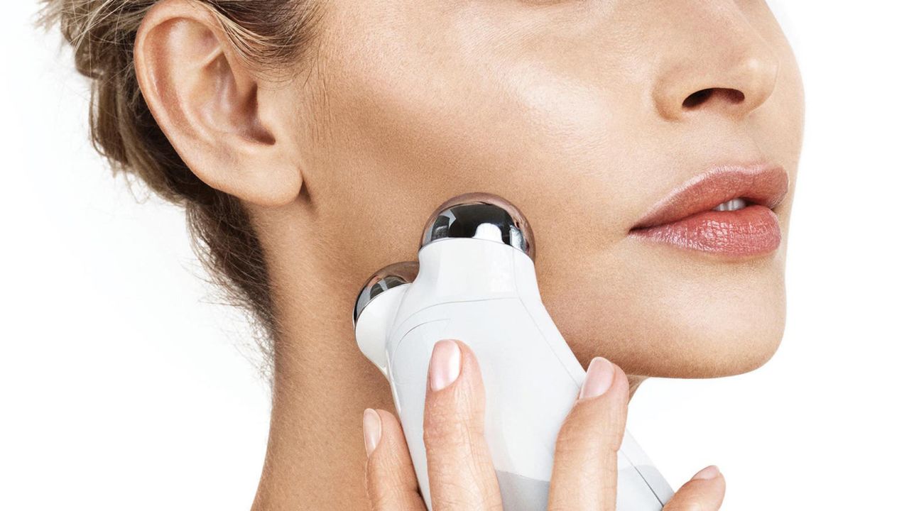 NuFace Trinity Facial Toning Device