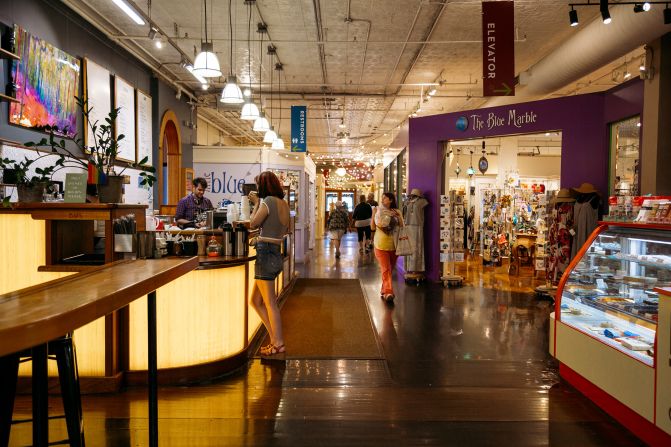 <strong>Rainy-day shopping:</strong> If you're looking for distinctive gifts, high-end chocolate, the latest bestsellers or some delicious ice cream, Thornes Marketplace is a year-round shopping destination in Northampton.