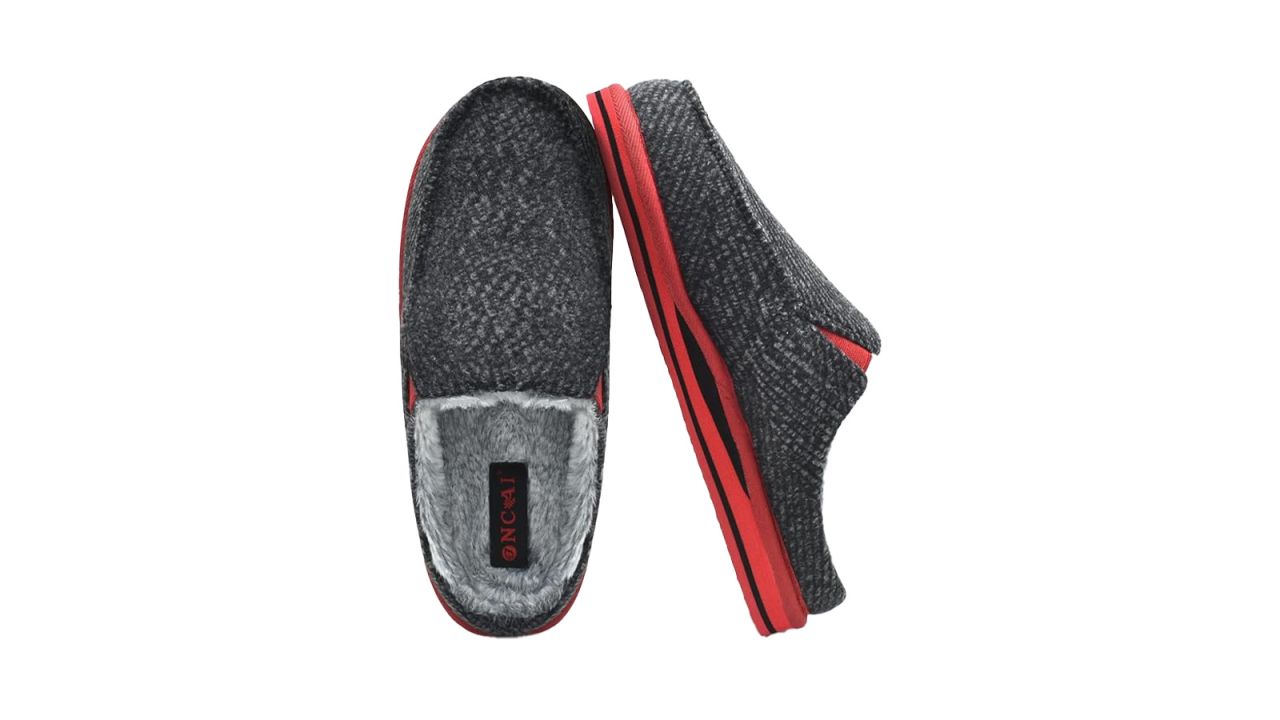 Oncai Men’s Clog Slippers.jpg