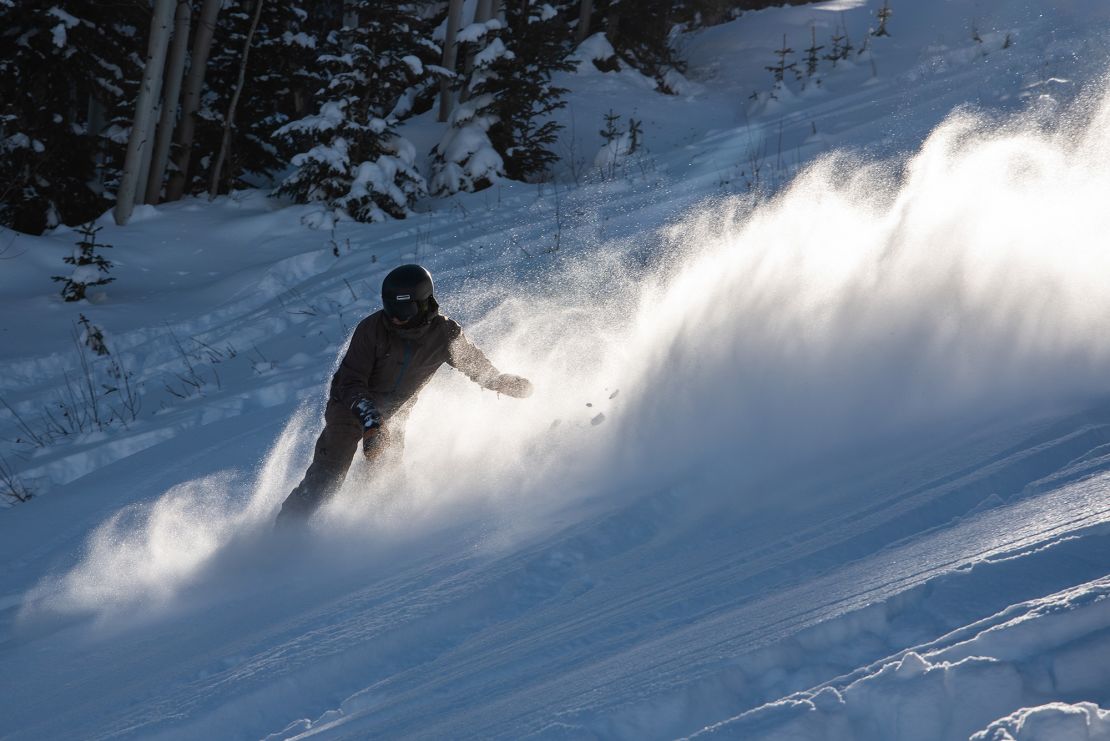 Glenwood Springs’ Sunlight Mountain Resort delivers excellent skiing at prices way below Colorado’s big-ticket mountains.