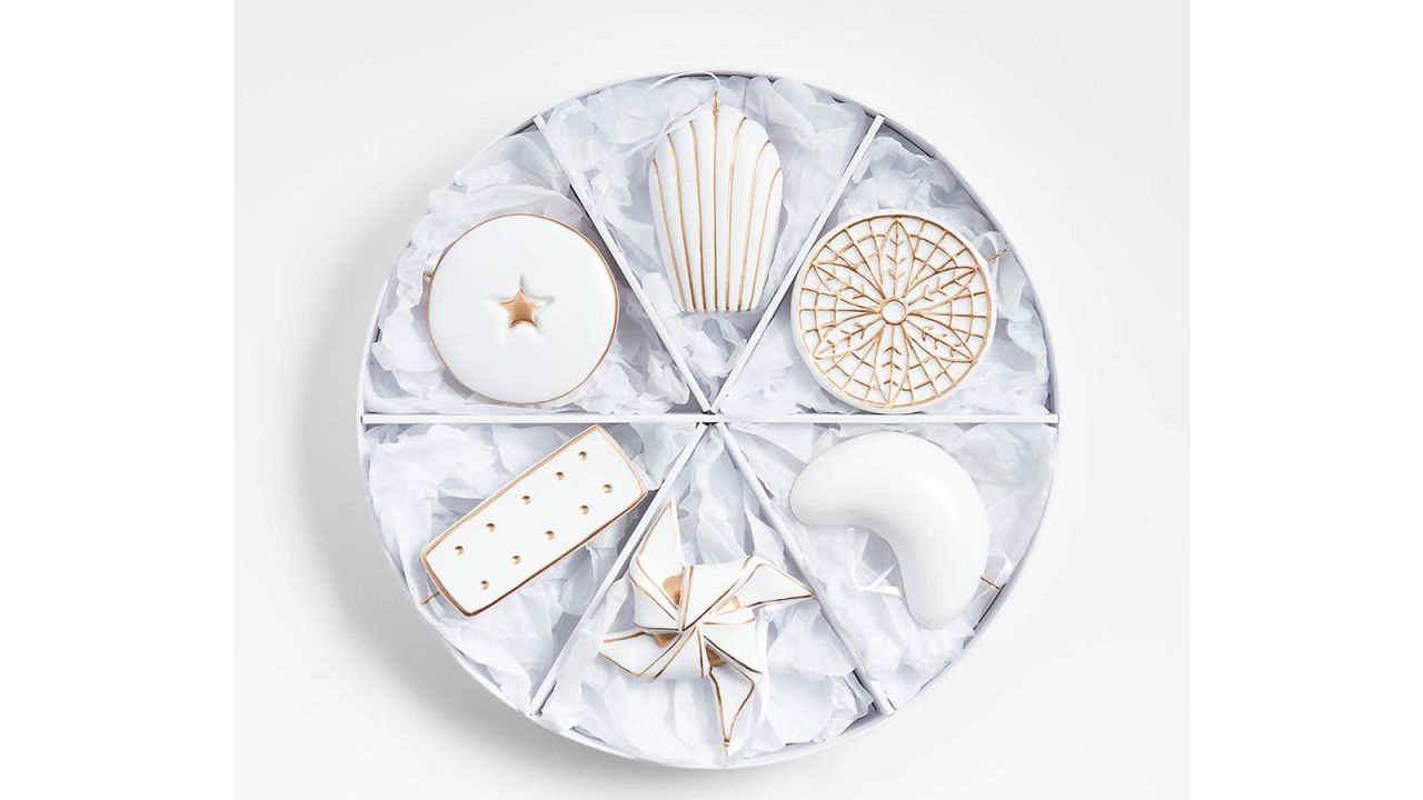 ornament set c&b.jpg