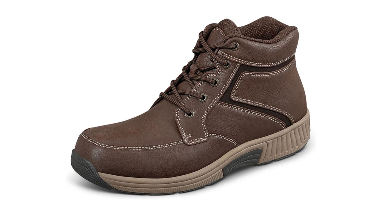 Orthofeet Men's Orthopedic Leather Highline Lace-Up Boots cnnu.jpg