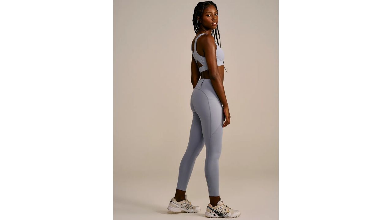 Woman wearing Outdoor Voices CoolForm Leggings