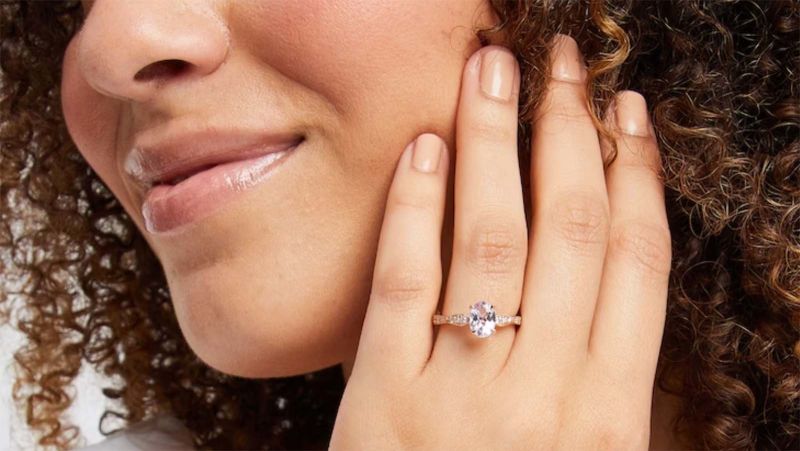 Cyber monday outlet engagement rings