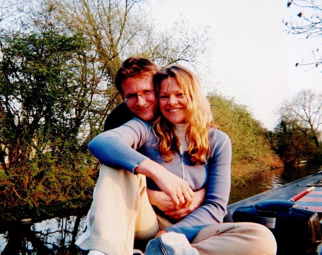 Andy and Maire spent the whole of the train journey from London to Edinburgh deep in conversation. But neither saw their connection as romantic at that stage.