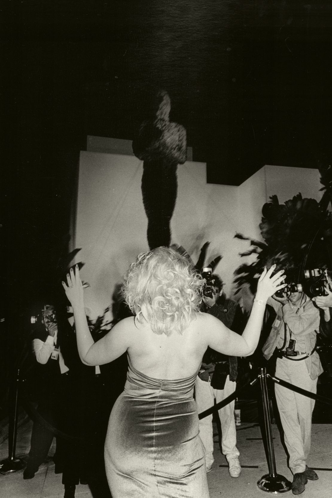 Model and actor Anna Nicole Smith outside the inaugural Vanity Fair Oscars party in 1994.