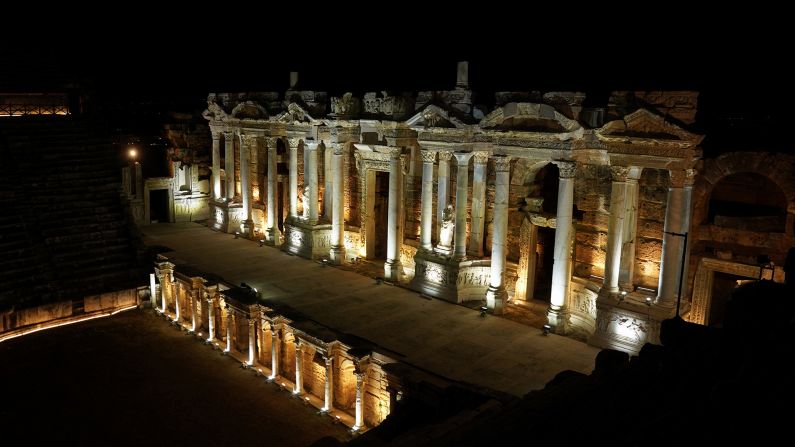 <strong>Roman Theater:</strong> Many of the main attractions within Hierapolis are illuminated in the evening, making them more pleasant to explore than in the heat of the day during summer.