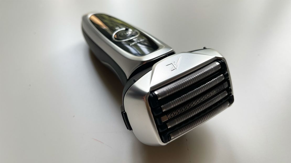 Unboxing and and First Impression of Philips Fabric Shaver