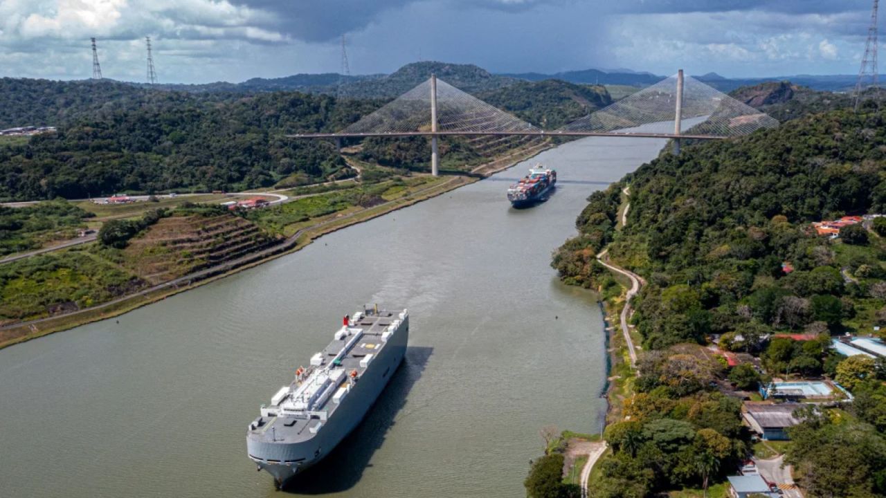 https://media.cnn.com/api/v1/images/stellar/prod/panama-3.jpg?c=16x9&q=w_1280,c_fill