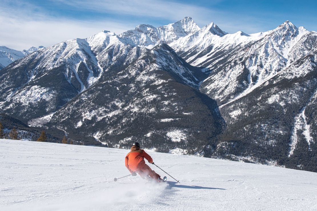 This resort in the Purcell Mountains of British Columbia boasts beginner and intermediate terrain as well as expert black runs.