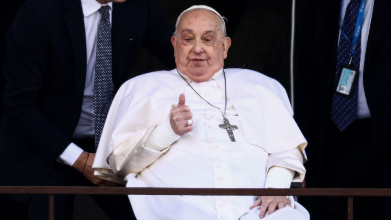 papa francisco aparicion publica.jpg