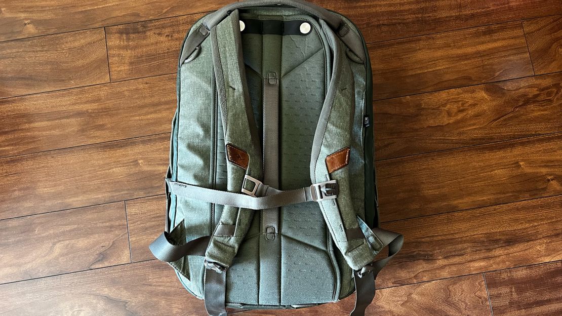 Peak Design Travel Backpack 30l inline straps cnnu.jpg