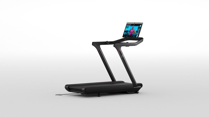 Peloton treadmill best sale watch tv