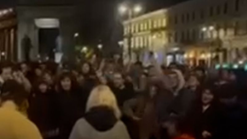 Viral street performance in Russia led to arrest