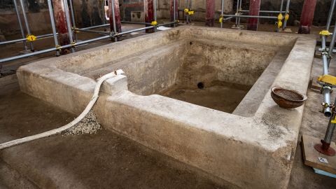 Peristilio Frigidarium Regio IX