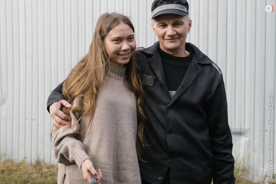 Alexey Moskalyov hugs his daughter Masha after he was released from prison on October 15. He was sentenced to nearly two years for “discrediting the Russian army” on social media.