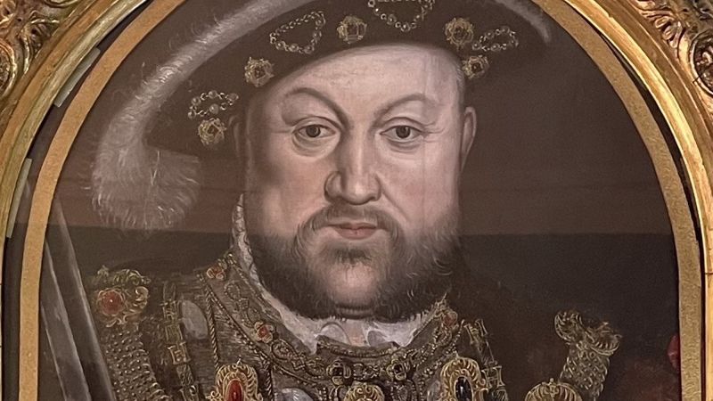 Video: Missing portrait of Henry VIII spotted in social media post