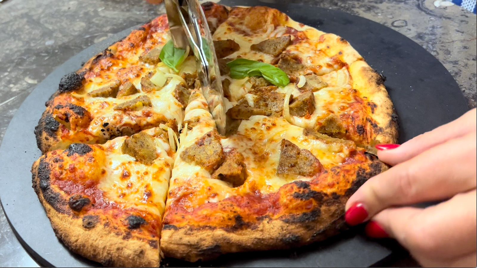 10 inch vs 12 inch Pizza: Which Size Should You Choose?