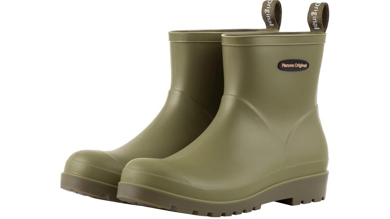 Hunter vs. Planone short rain boots | CNN Underscored