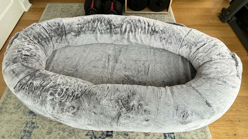 Clamshell dog clearance bed