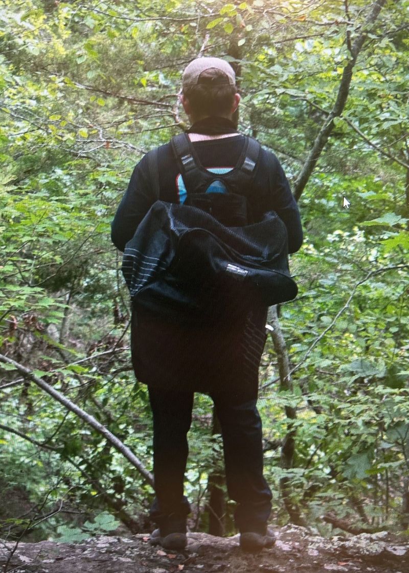Arkansas hikers killed: Police search for suspect in killing