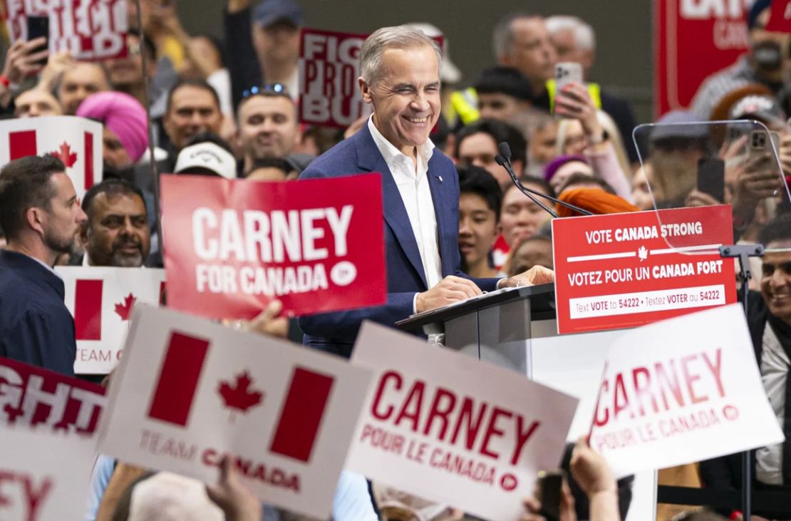 El Primer Ministro de Canadá y líder del Partido Liberal, Mark Carney, encabeza las encuestas recientes previas a las elecciones parlamentarias de Canadá del 28 de abril.