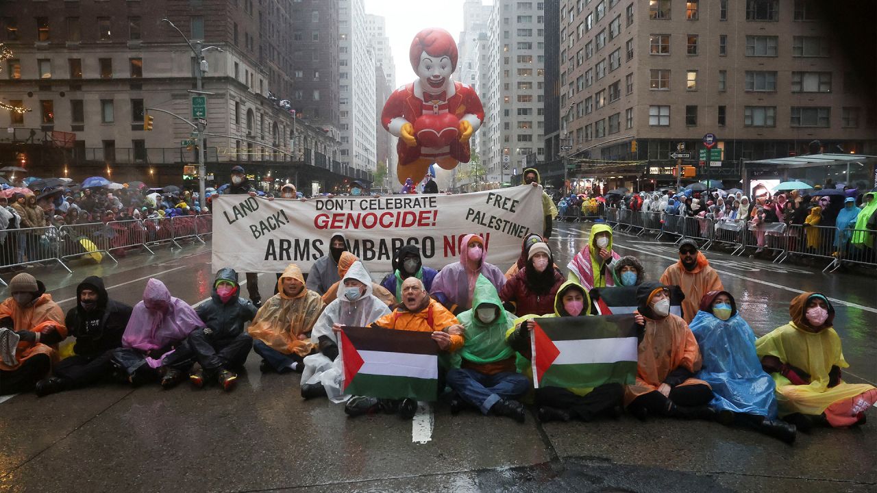 PROPALESTINA DESFILE DIA DE GRACIAS.jpg