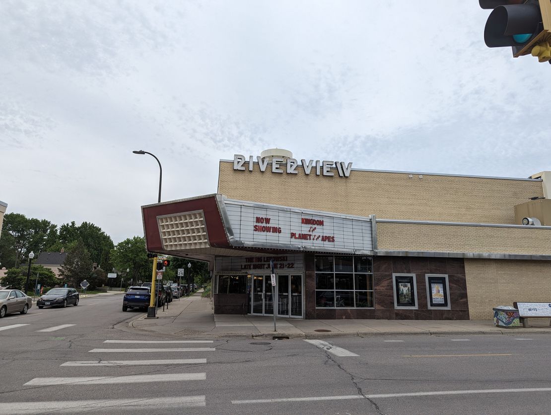 Teater Riverview di Minneapolis pada 19 Mei 2024.