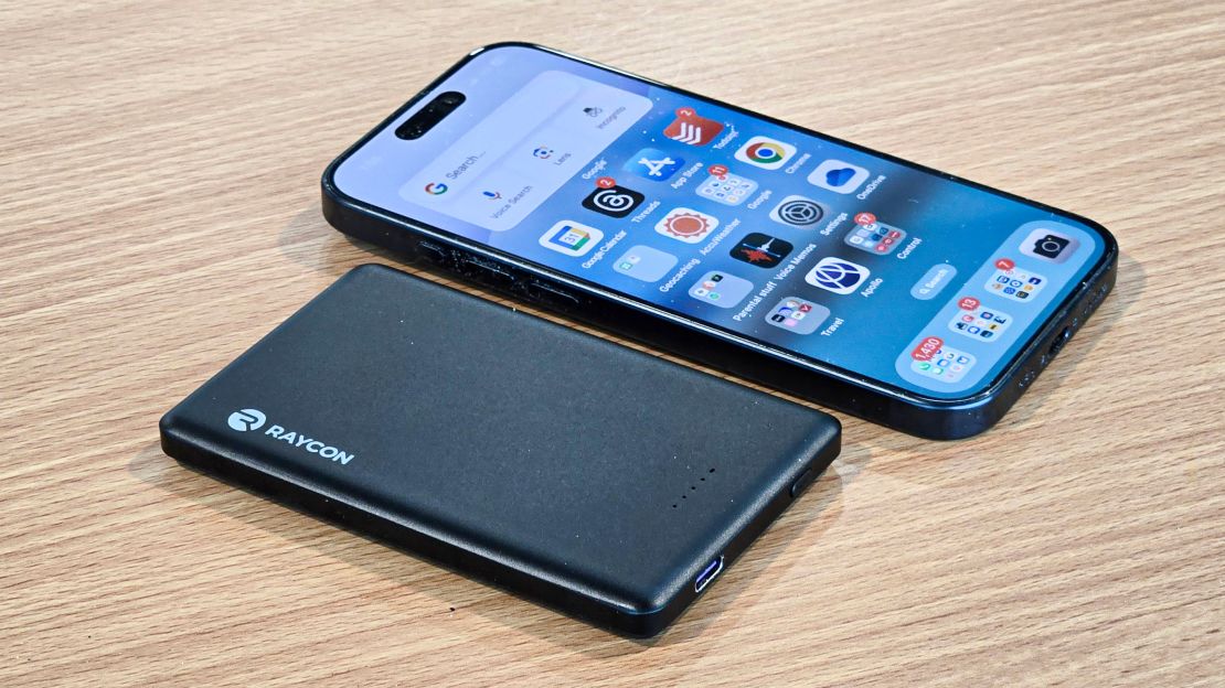 raycom-magic-power-bank-slim-03.jpg