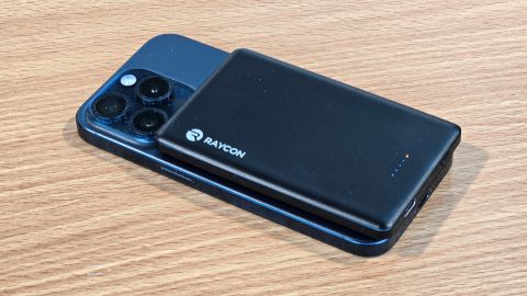 raycom-magic-power-bank-slim-04.jpg