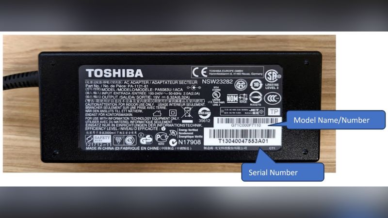 15 милиона адаптери за лаптоп Toshiba изтеглени поради рискове от изгаряне и пожар