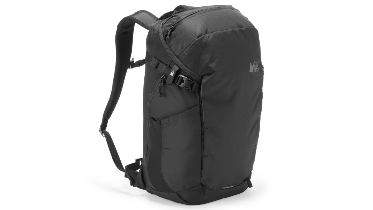 rei co-op ruckpack 28 backpack in black