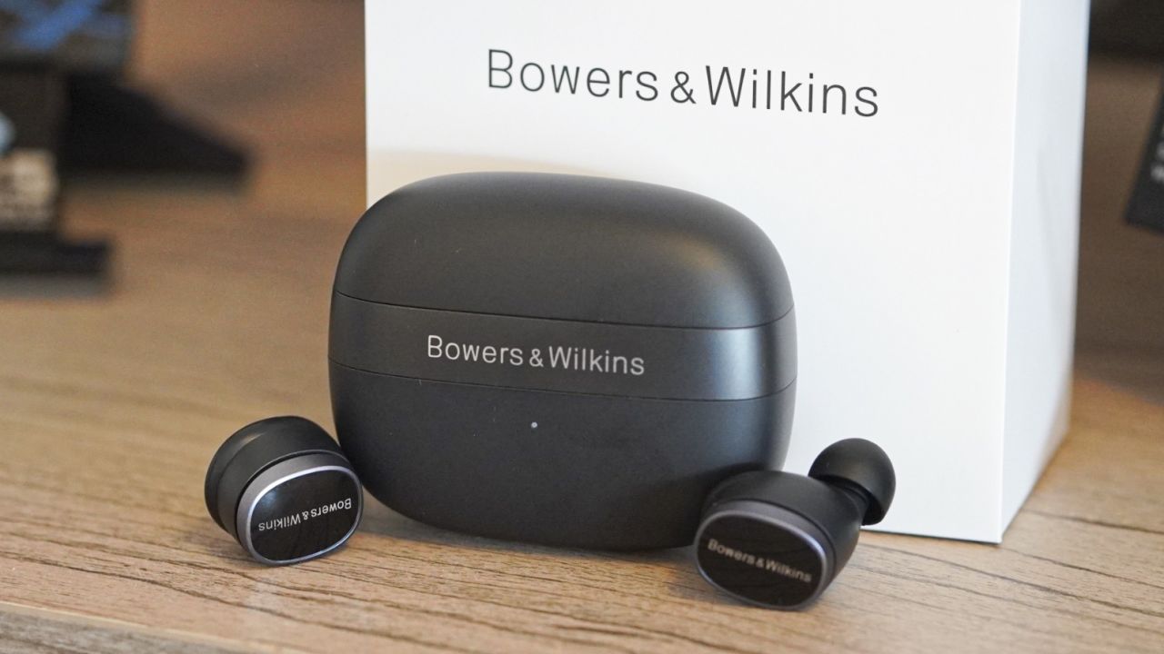 RikkaAltlandbowerswilkins.jpg