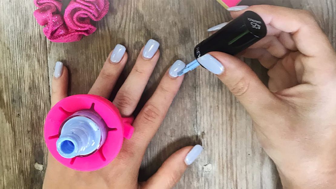 Tweexy Wearable Nail Polish Holder Ring