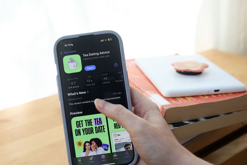 The Teas Dating Advice app on Apple's app store.