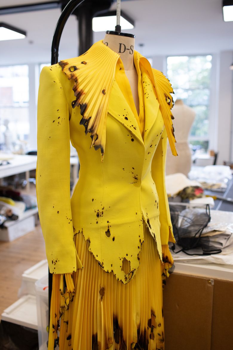 A smoker himself, Wun was inspired to use fire as a sartorial technique after seeing the accidental cigarette burns he created in his own clothes.