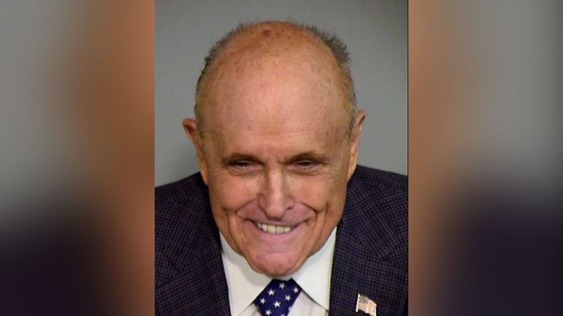 Pejabat Arizona merilis foto Rudy Giuliani setelah dia mengaku tidak bersalah atas kasus subversi pemilu
