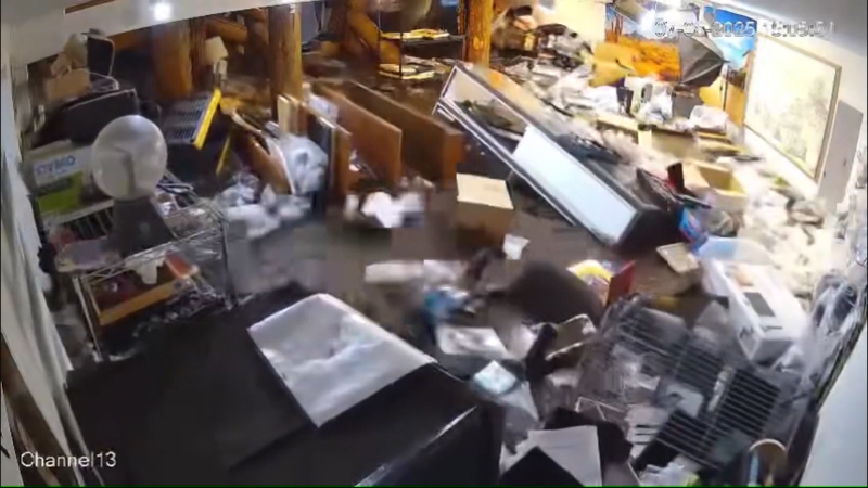 https://media.cnn.com/api/v1/images/stellar/prod/ruidoso-business-flooding-thumb-clean.png?c=16x9&q=w_800,c_fill