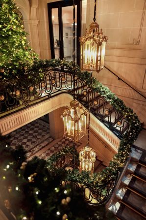 <strong>Hôtel de Crillon: </strong>Paris at Christmastime? Yes, please. Hôtel de Crillon offers a range of lavish holiday meals befitting the City of Light.