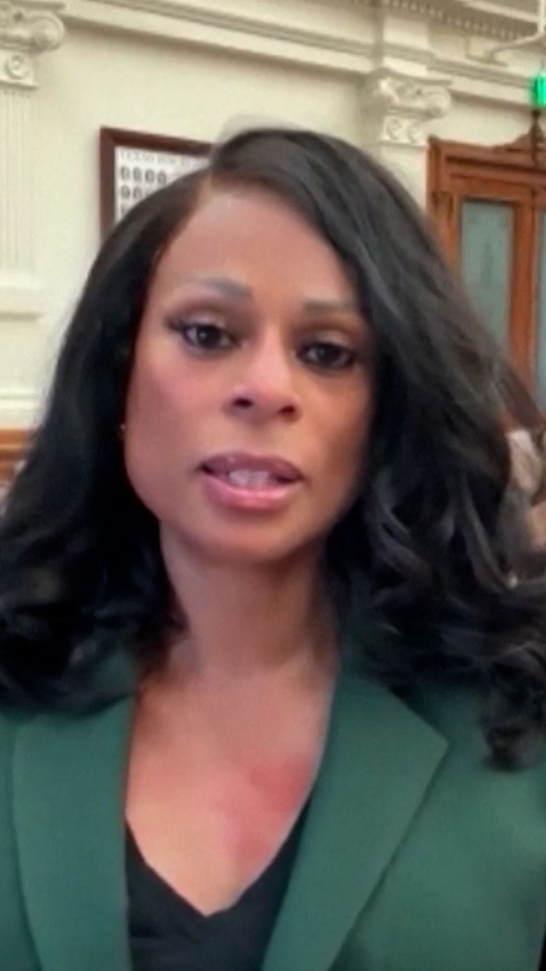 Saenz_Rep Collier_VTHUMB clean0.jpg