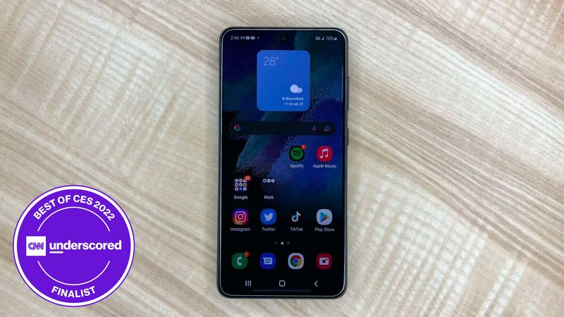 The Galaxy S21 FE is Samsung’s new affordable phone — here’s our CES 2022 hands-on – CNN