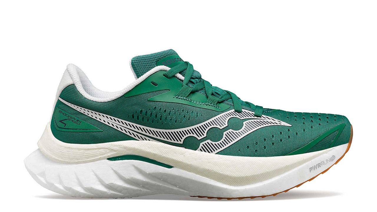 saucony endorphin speed 4 running shoes in green